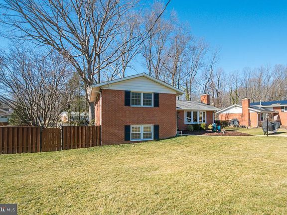 2nd image of 6740 Fern Ln