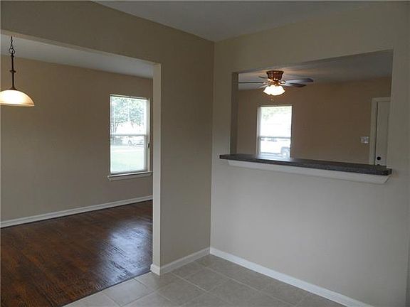 5th image of 10607 Newcombe Dr