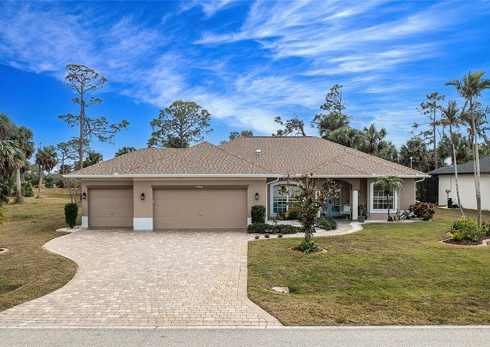 1st image of 594 Rotonda Cir