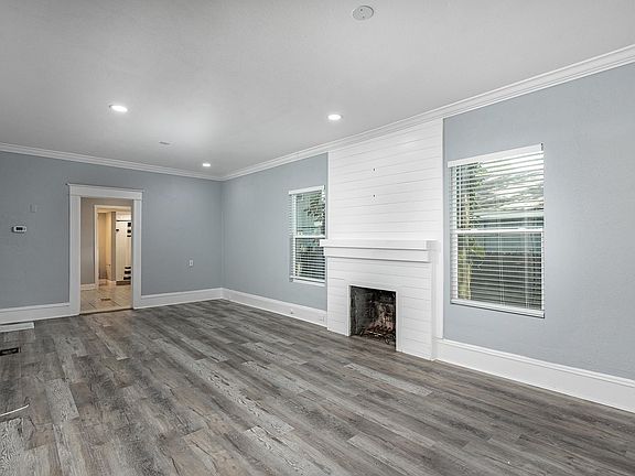 4th image of 3706 N Ola Ave