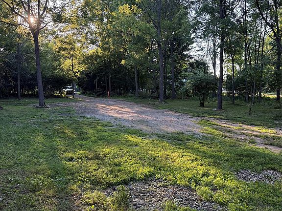 5th image of 6106 E River Rd
