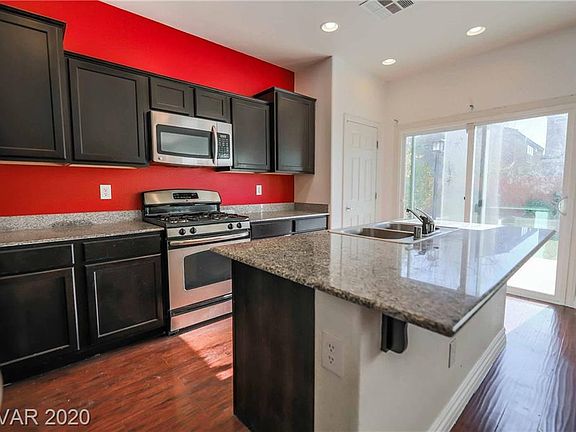 5th image of 10221 Gibson Isle Dr