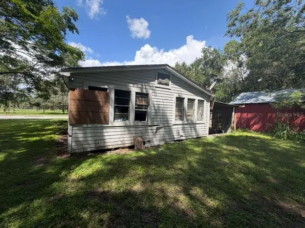 410 N ORANGE AVE, UMATILLA, FL 32784