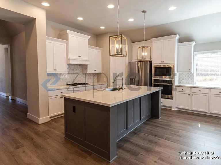 256 Eagle Ford Dr — Photo 3