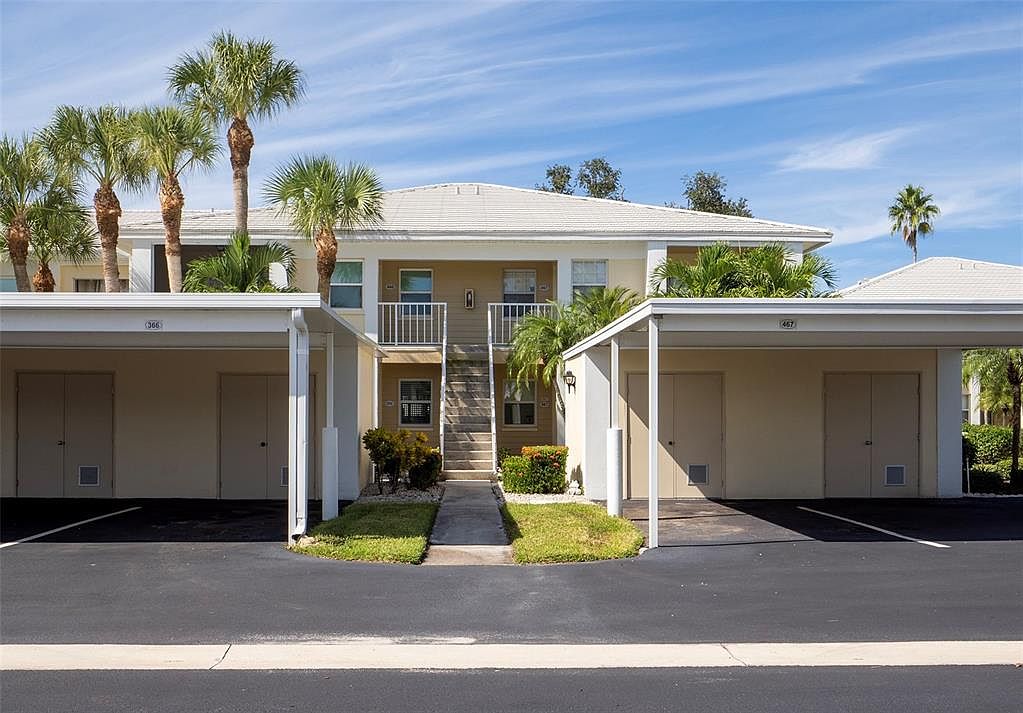 423 CERROMAR TERRACE #366 — Plantation Golf and Country Club