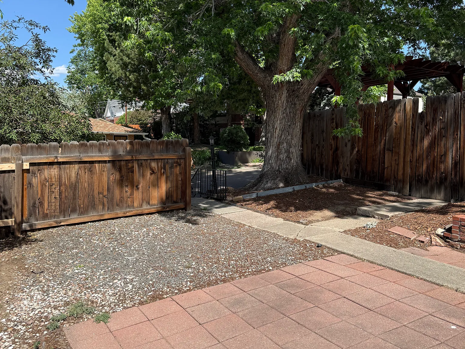 2 bed, 880 sqft, $1,550 — Photo 4