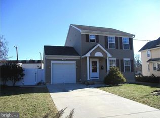 31 Madison Ave, Laurel Springs, NJ 08021