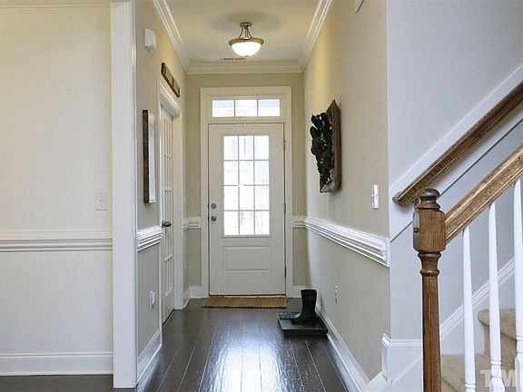 3rd image of 1120 Summer Meadow Dr
