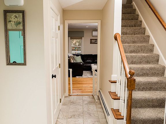 3rd image of 25 Woodland Dr