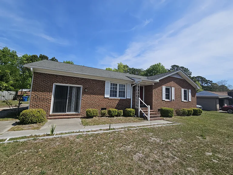 4119 Fairlawn Dr — Photo 3