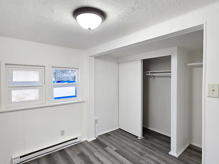 105 Maple Ave — Photo 7