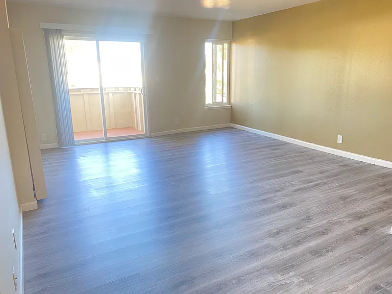 3282 Saint Ignatius Pl #1 — Photo 22