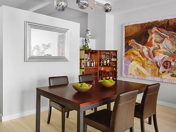 3rd image of 15 Broad St APT 1530
