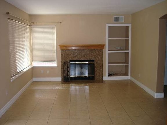 4th image of 2876 Norcross Dr