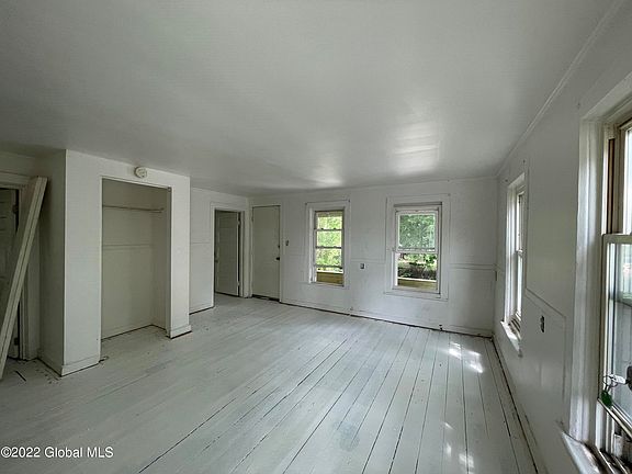 3rd image of 59 Montcalm St