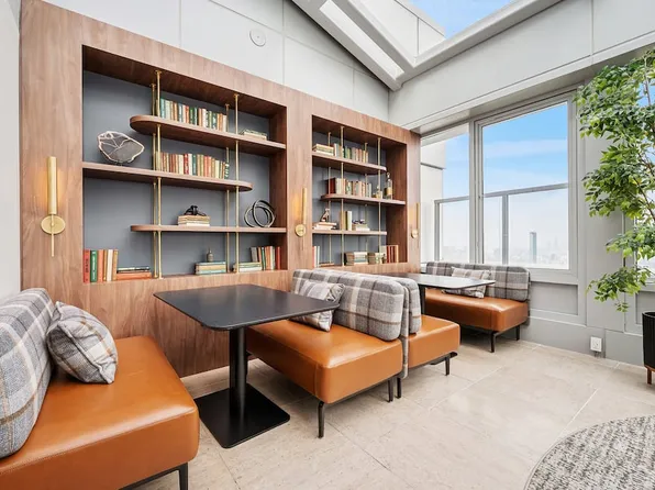 100 Willoughby Street image 19 of 43