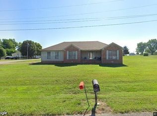 1400 Oak Tree Ct, Hopkinsville, KY 42240