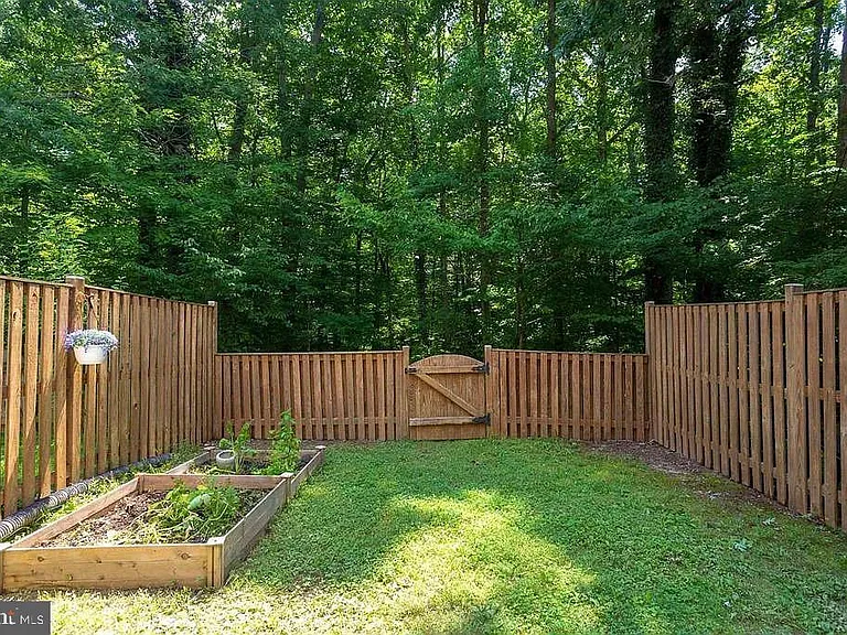 5861 Kara Pl — Photo 17