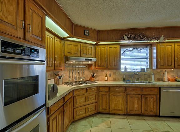 5th image of 906 Portofino Dr