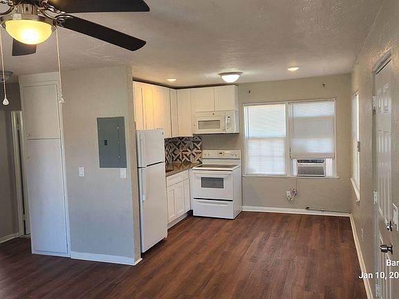5th image of 400-402 S Peninsula Dr #2