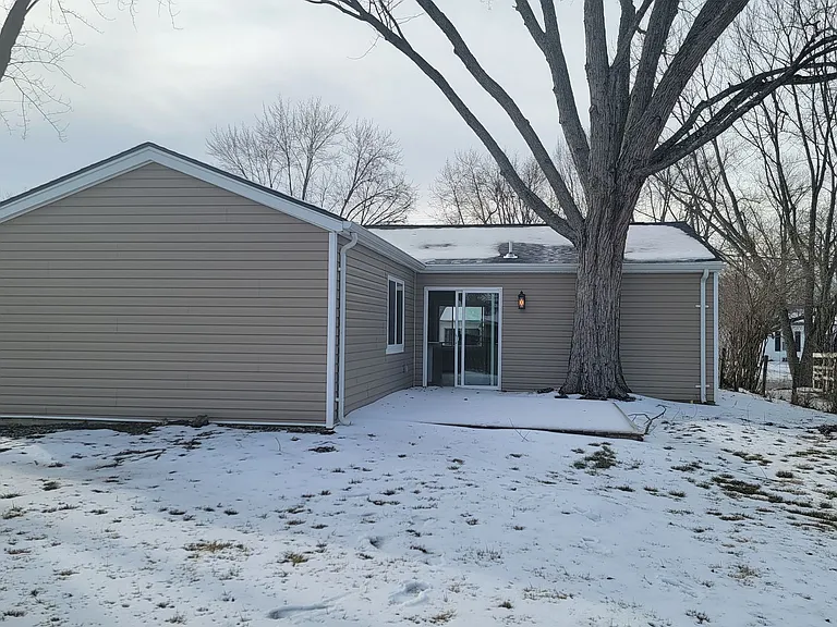 956 Olympia Dr — Photo 23