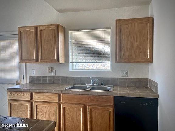 5th image of 3725 Piedras Negras Dr