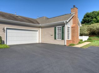 211 Avonlea Pl, Johnson City, TN 37604