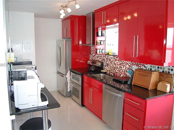 3rd image of 10300 W Bay #6D