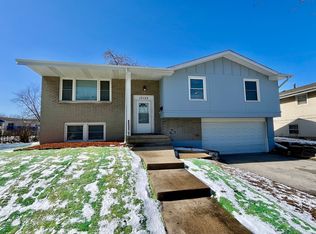 17122 Central Park Ave, Hazel Crest, IL