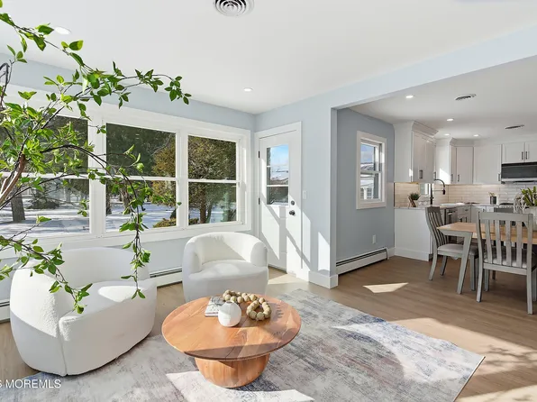 21 Nostrand Drive, Toms River, NJ 08757