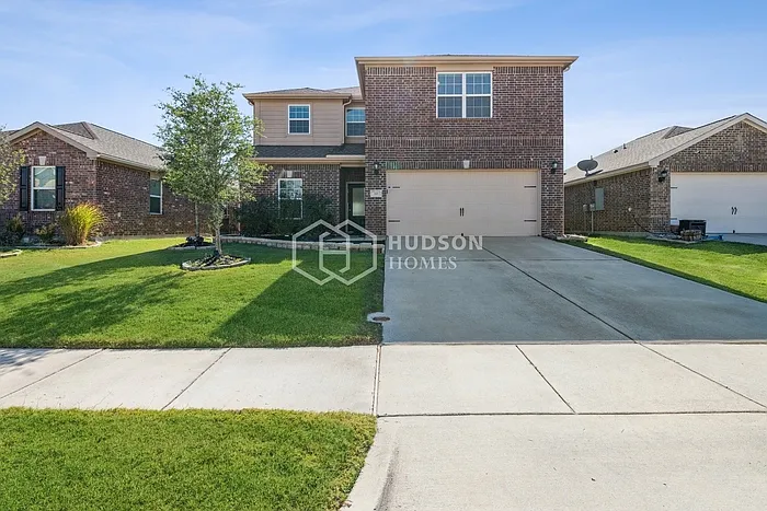 148 Aaron St