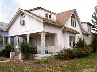 256 E Hudson St, Long Beach, NY 11561