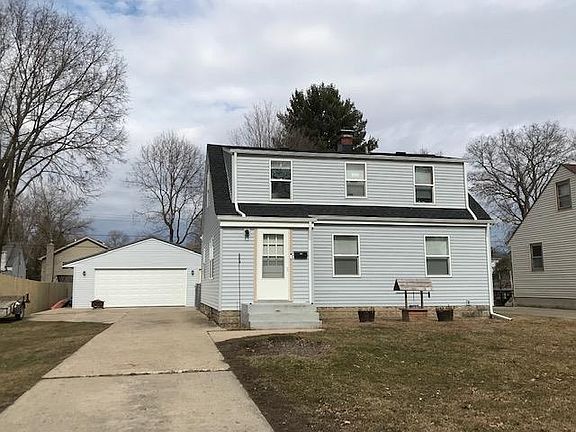 2nd image of 306 Burrwood Ave