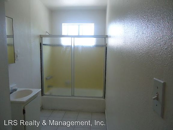 5th image of 7914 Brimfield Ave APT 1