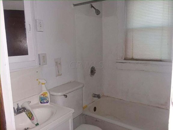 4th image of 1347 Broadview Ave #1347.5