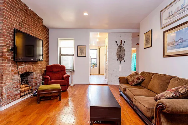 Rented by Town Residential | media 29