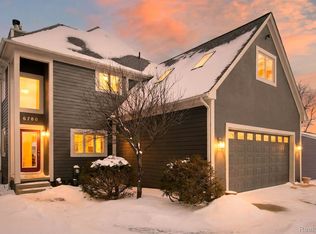 6780 Desmond Rd, Waterford, MI 48329