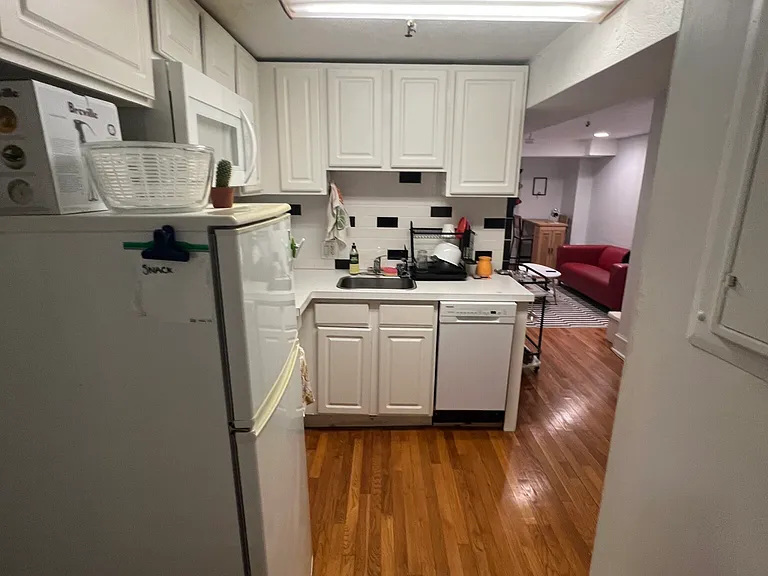45 Westland Ave #4A — Photo 12