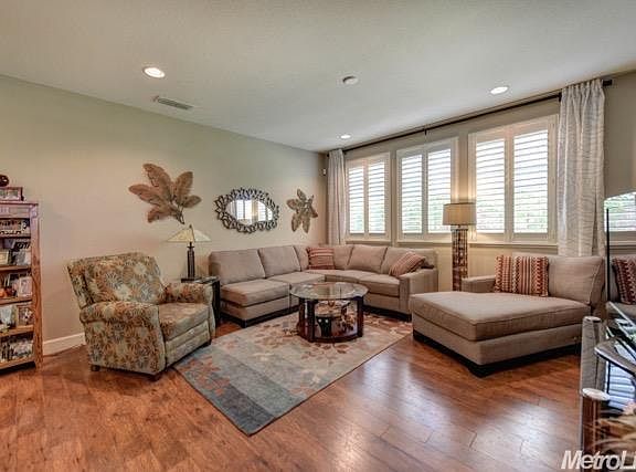 3rd image of 4124 Shorthorn Way