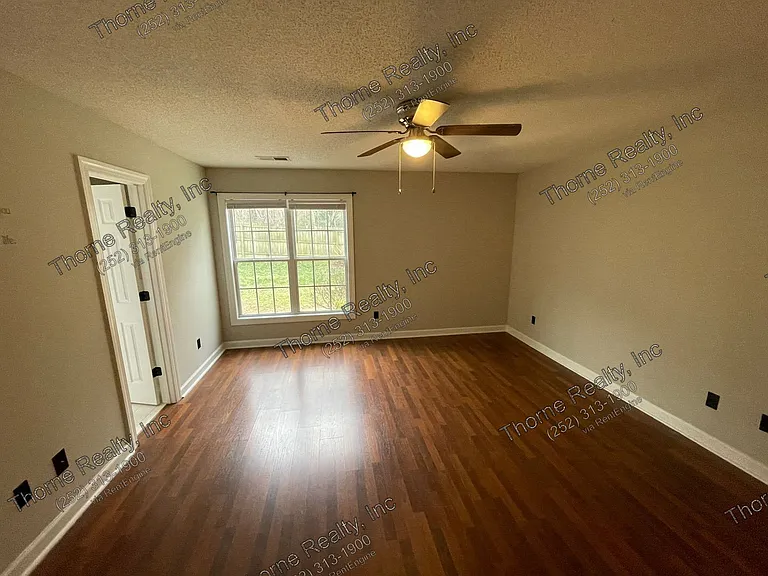 1845 Bridgewood Rd — Photo 6