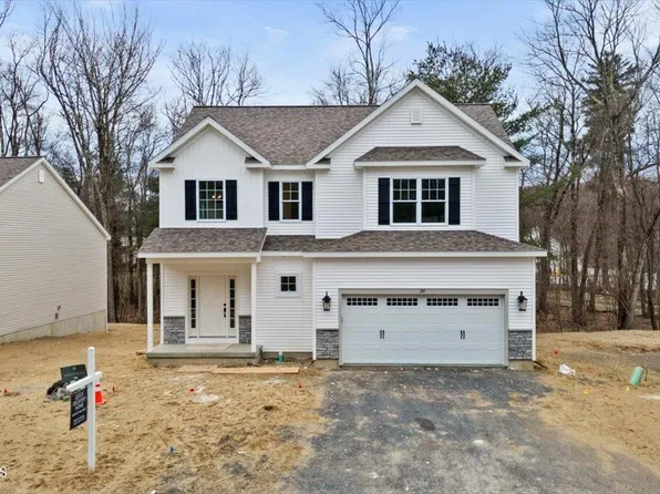 30 Wellington Court, Clifton Park, NY 12065