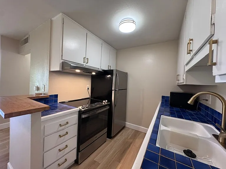 576 N Bellflower Blvd #209 — Photo 3