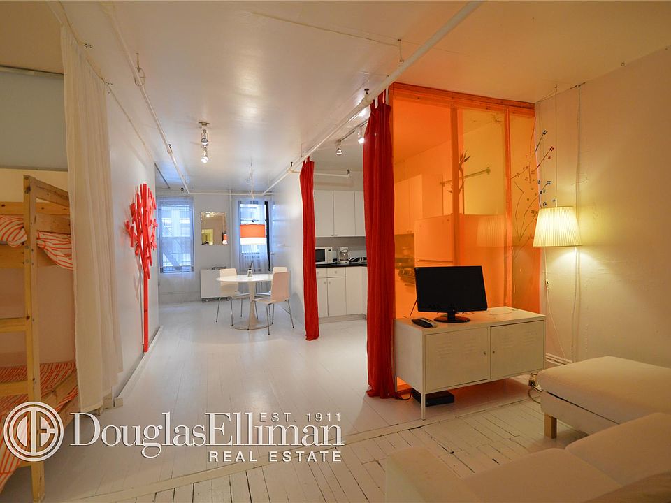 1st image of 105 W 28th St Rm 3R