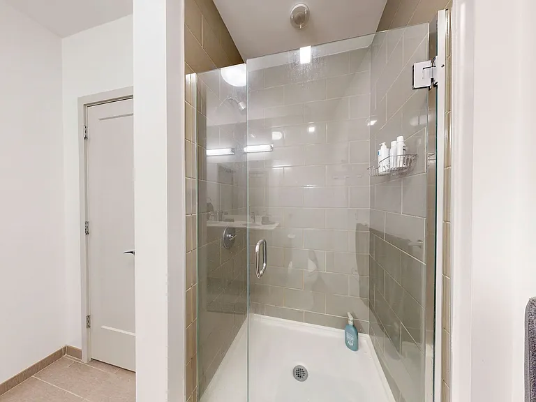 180 Telford St #321 — Photo 9