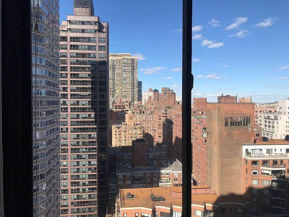 1st image of 429 E 52nd St APT 25J