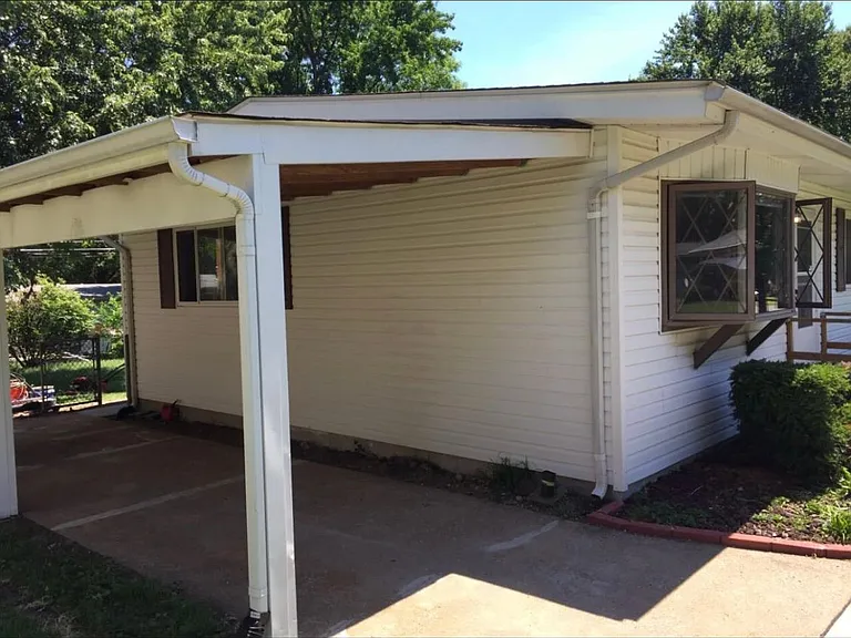 775 Manresa Ln — Photo 5