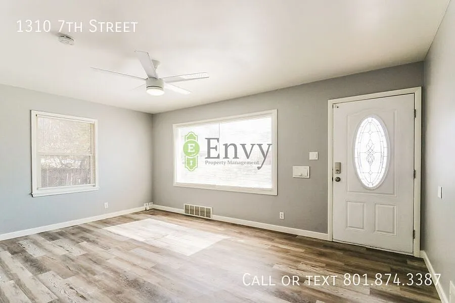 Comfortable 2 Bed, 2 Bath Pet-Friendly Home with Central Air & Cozy Flooring! - Available NOW! — Photo 4