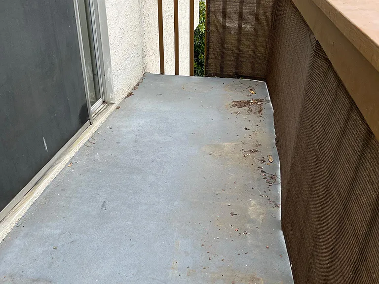 Deck with views of mountains and horses