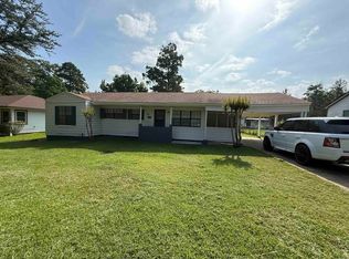 1513 Pecan St, Hope, AR 71801