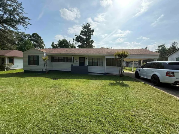 1513 Pecan St, Hope, AR 71801